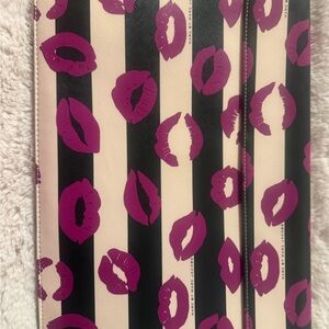 Marc By Marc Jacobs Black and Cream Striped Laptop Case with Pink Lips
